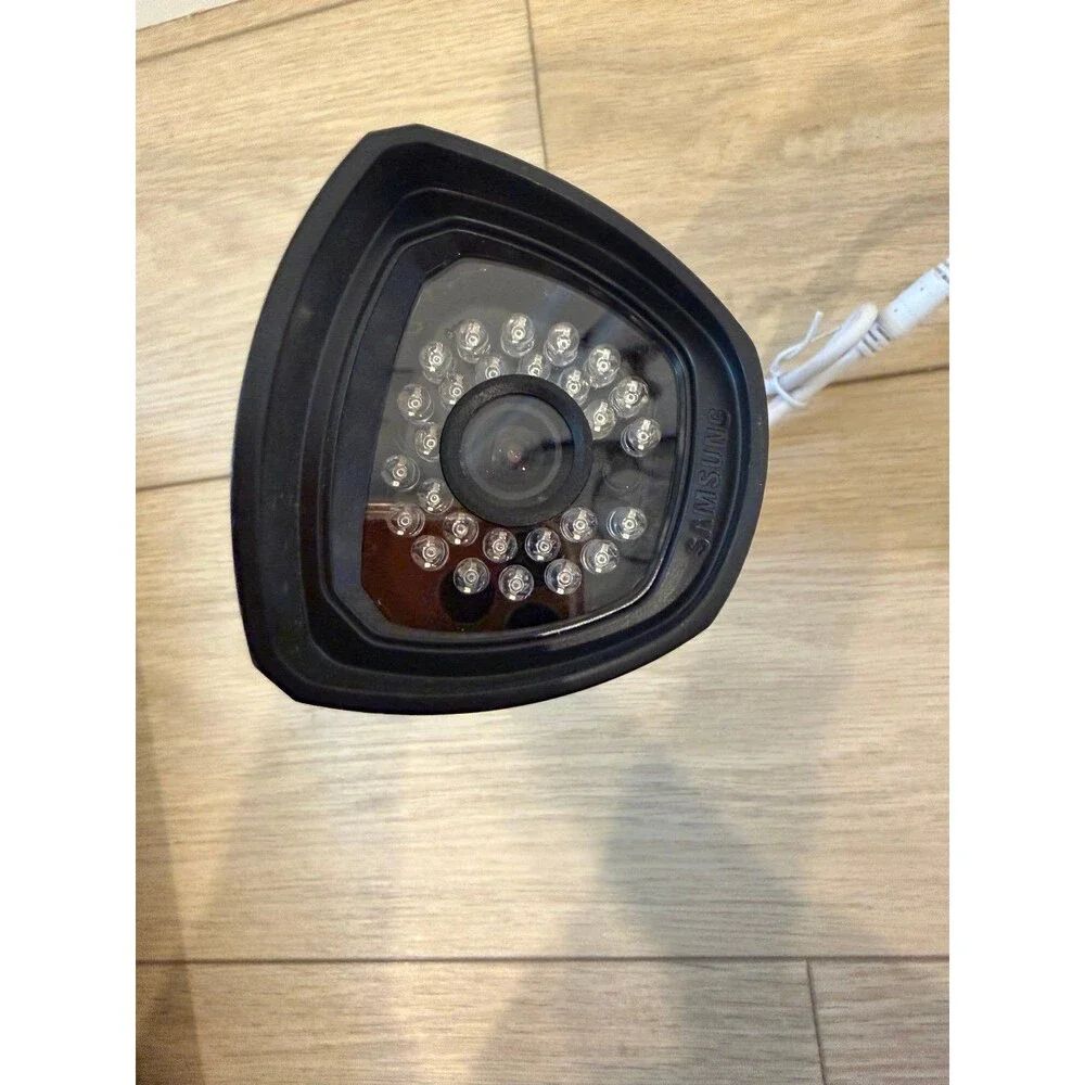 Samsung SDC-7340BCN Digital Color Video Surveillance Camera Night-vision CCTV